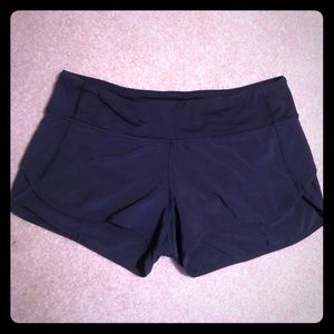 Lululemon tracker shorts (color: NAVY BLUE)